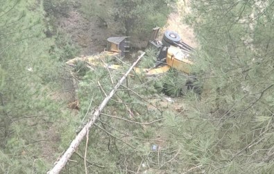 Harmancık'ta İş Makinesi Devrildi Açıklaması 1 Ölü