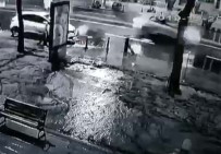 (Özel) İstanbul'da Genç Reklamcı Aysun Tümok'un Öldüğü Feci Kaza Kamerada