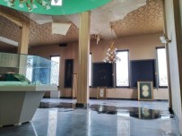 İslam Eserleri Müzesi, Daha İlk Yılında Dökülmeye Başladı Haberi