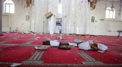 Afganistan'da cuma namazına bombalı saldırı: Ölü ve yaralılar var