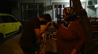 Babaanne İle Askerden Dönen Torun Karantina Sonrası Kavuştu