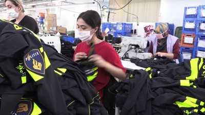 Hollanda Polisinin Üniforması Türkiye'den