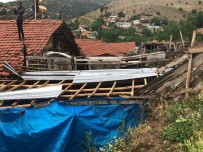 Malatya'da Fırtına Çatıları Uçurdu Haberi