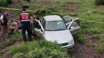 Sivas'ta Otomobil Uçuruma Yuvarlandı Açıklaması 1 Ölü Haberi