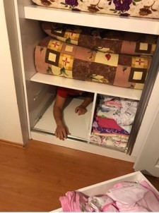 Dolabın İçinden FETÖ'cü Çıktı