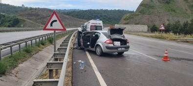 Samsun'da Trafik Kazası Açıklaması 2 Yaralı