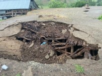 Bingöl'deki Depremde İki Köyde Evler Yıkıldı Açıklaması 9 Yaralı