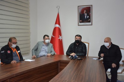 'Erzurum'dan 34 Kişilik 8 AFAD Ekibi Karlıova'ya Yola Çıktı'