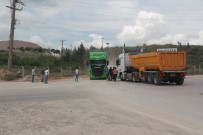 Evlerine 500 Metre Uzaklıktaki Taş Ocağının Kapanması İçin Yolunu Kapattılar