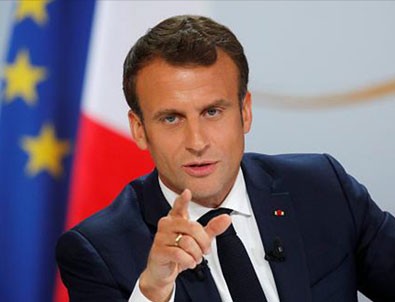 Macron sömürgeci geçmişe sahip çıktı!