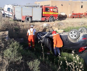 Mardin'de Otomobil Şarampole Yuvarlandı Açıklaması 2 Yaralı