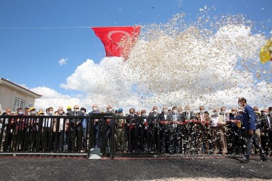 Bayburt'ta Modern Canlı Hayvan Pazarı Açıldı