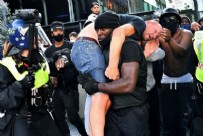 POLİS ŞİDDETİ - Dünya darp edilen beyazı kurtaran siyahi Patrick Hutchinson'u konuşuyor
