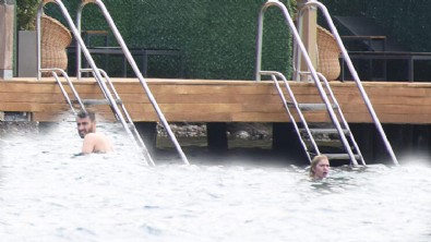 Aleyna Tilki ve sevgilisi tatilde yakalandı!