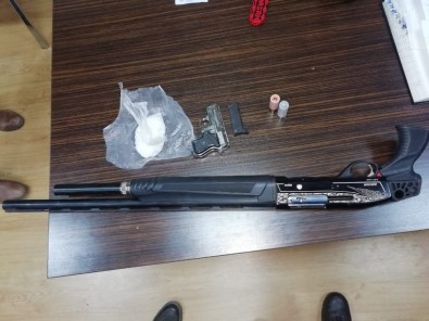 Kırıkhan'da Şüpheli Araçtan Uyuşturucu Çıktı