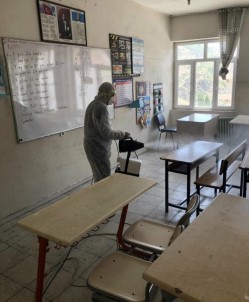 Şemdinli'de Okullar Dezenfekte Edildi