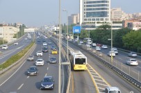 'Yeni Normalleşme' Döneminde İstanbul'da Trafik Yoğunluğu Devam Ediyor