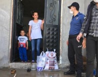 Polis Kendi Arasında Para Toplayarak Gıda Yardımı Yaptı Haberi