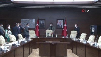 Çevre Ve Şehircilik Bakanı Kurum, Bingöl Ve Elazığ'daki Depremlere İlişkin Konuştu Açıklaması