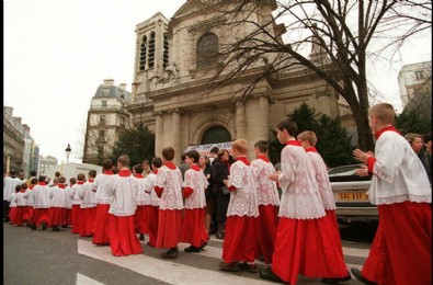 Kiliselerde çocuk istismarı durmak bilmiyor