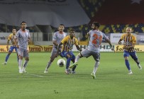 Süper Lig Açıklaması MKE Ankaragücü Açıklaması 1 - Medipol Başakşehir FK Açıklaması 0 (İlk Yarı)