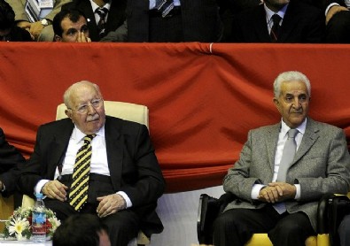 Eski Refah Partisi Genel Başkanı Ahmet Tekdal hayatını kaybetti