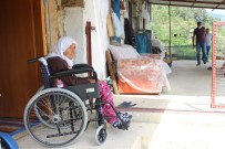 Odasından Çıkamayan Zeynep Nineye Tekerlekli Sandalya Sürprizi Haberi
