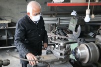 (Özel) 86 Yaşındaki Nazım Usta, Günler Sonra Tezgahının Başına Geçti