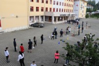 Karabük'te 3 Bin 500 Öğrenci Sınava Girdi