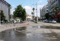 Şanlıurfa'da Sokaklar Boş Kaldı