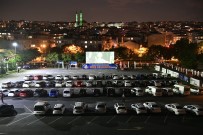 Bahçelievler'de Açık Havada Sinema Keyfi