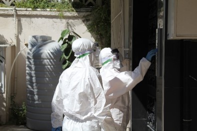 İzmir'de 4 Bin 254 Haneye Antikor Testi Yapılıyor