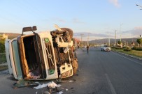 Mucur Yüklü Kamyon Devrildi Açıklaması 2 Yaralı