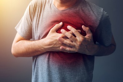 Uzmanlar uyardı! Kalp krizinin 7 kritik belirtisine dikkat
