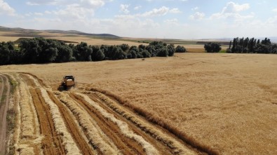 Türkiye'de İlk Kez Kırıkkale'de Uygulamaya Konuldu Açıklaması Çiftçilere Özel MOBEK Projesi