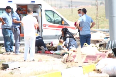 Konya'da Minibüs İle Tır Çarpıştı Açıklaması 6 Ölü