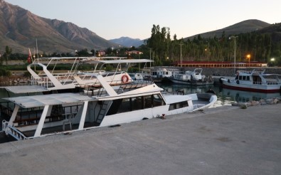 (Özel) Turizm İşletmelerini Sinekler İstila Etti