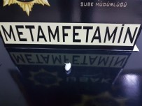 Uşak'ta Uyuşturucu Operasyonunda Gözaltına Alınan 5 Şüpheliden 3'Ü Tutuklandı