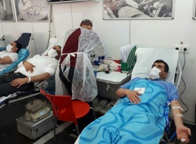 Bismil Devlet Hastanesi Çalışanlarından Kan Bağışı Kampanyasına Destek