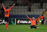 Galatasaray'a Başakşehir'de Rahat Yok