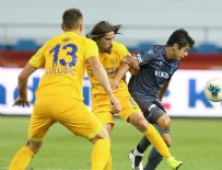 PARMAK - Trabzonspor ağır yaralı!