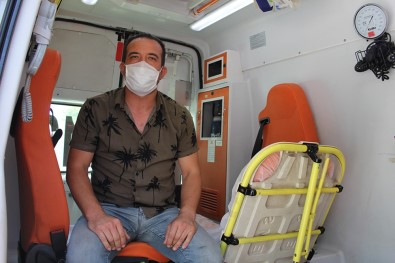 Karantina Dinlemedi, Üçüncü Üniversite İçin Sınava Ambulansla Gitti