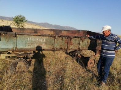 Saman Balyası Yüklü Römorklar Yandı