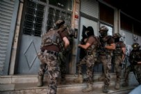 İstanbul'da 5 ilçede özel harekat ve helikopter destekli operasyon! Onlarca kişi gözaltına alındı