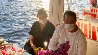 İbrahim Tatlıses sevgilisiyle görüntülendi!