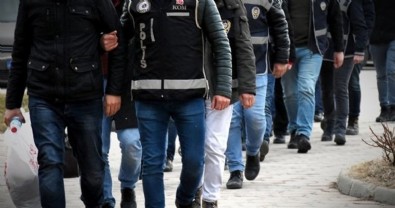 FETÖ'ye ankesörlü telefon operasyonu