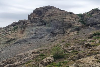 MSB Açıklaması 'Irak Kuzeyinde 3 Odalı Mağara İmha Edildi'