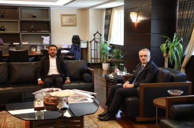 Belediye Başkanı Arı, Cumhurbaşkanlığı Strateji Ve Bütçe Başkanı Ağbal'ı Ziyaret Etti
