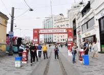 BEYOĞLU BELEDIYESI - CHP'li İBB'den skandal hareket: Beyoğlu Belediyesi'nin maske ve dezenfektan stantları zorla söküldü