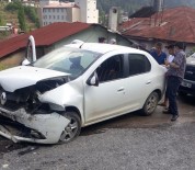 Feke'de Trafik Kazası Açıklaması 4 Yaralı Haberi